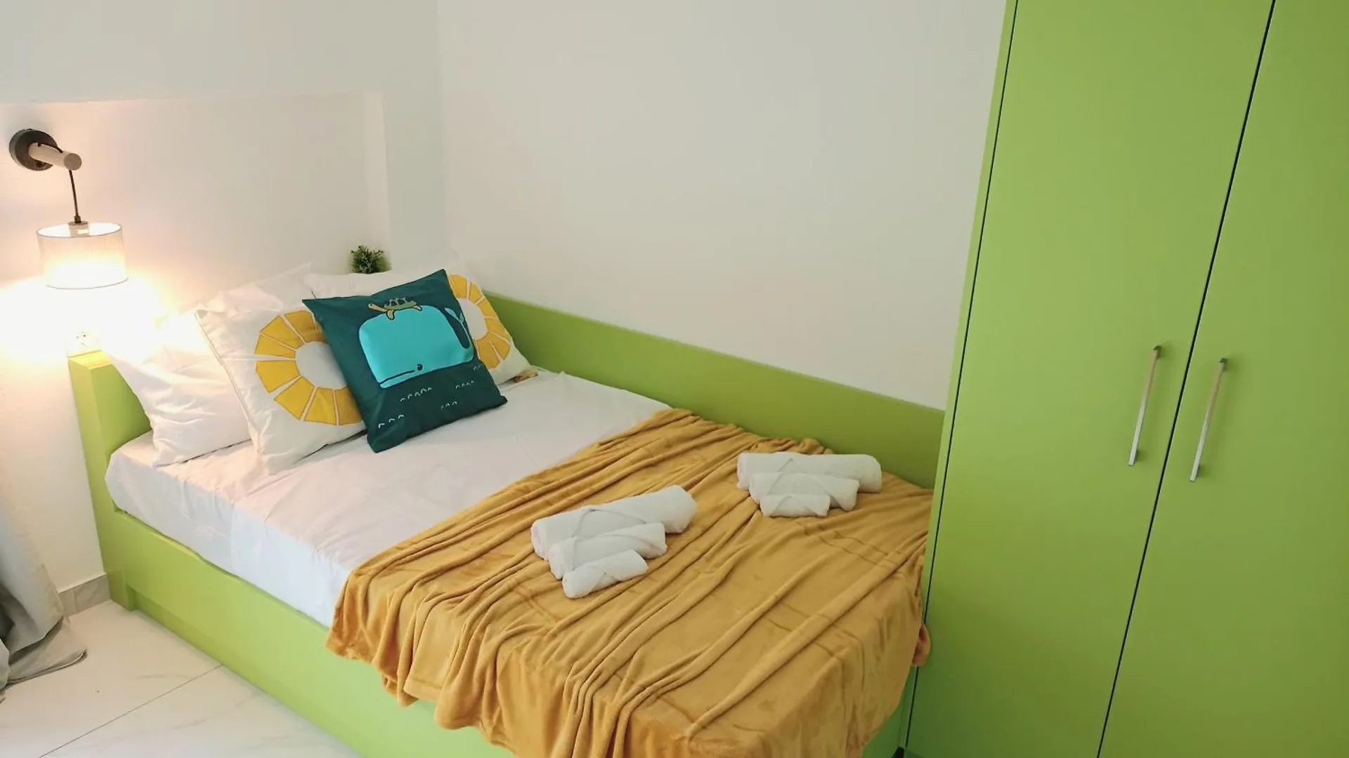 Emma House, 250M From The Beach Nikiti  Grécia